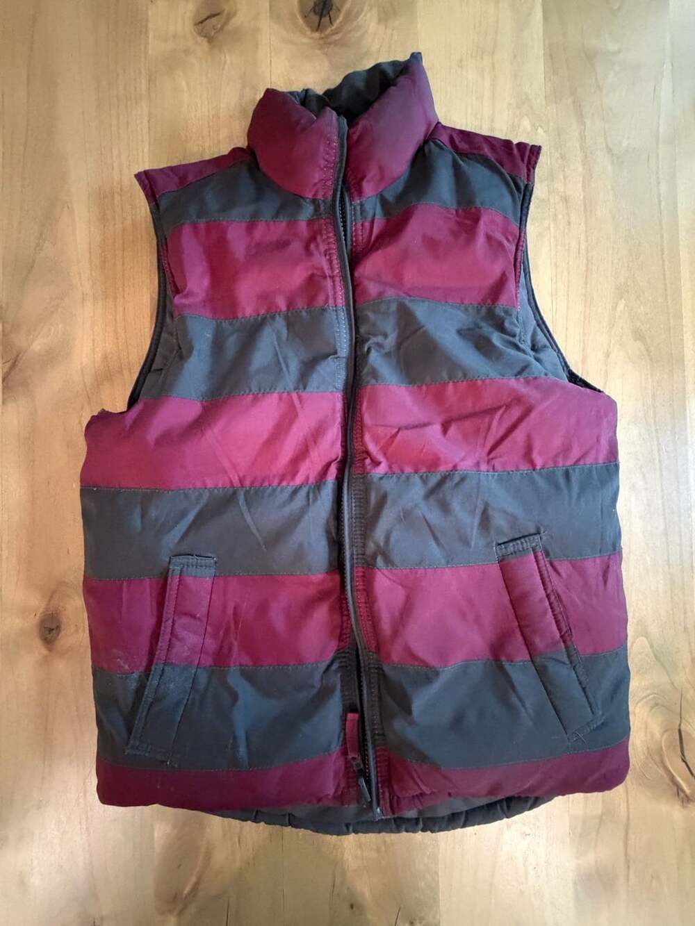 GAP Kids Unisex Air Force Grey Maroon Reversible Striped Full Zip Puffer Vest XL